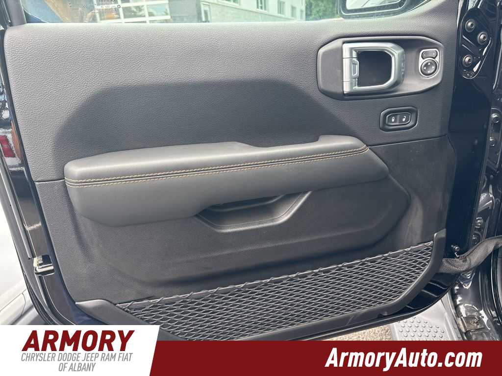 Thumbnail: 2025 Jeep Wrangler - 4