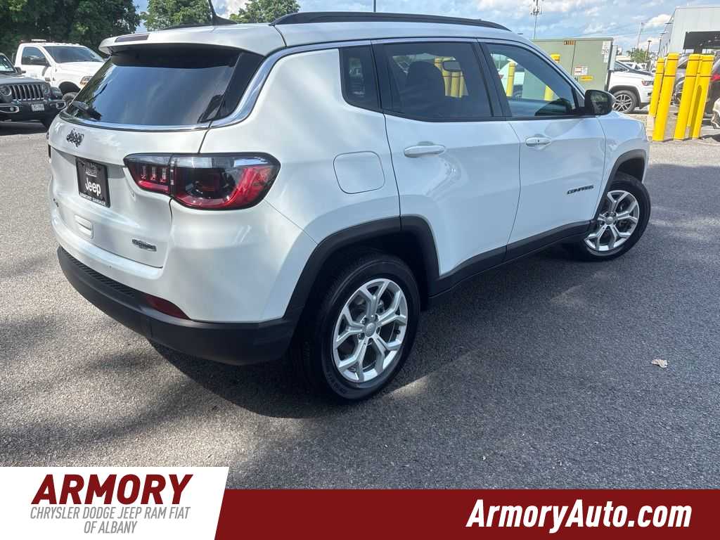 Thumbnail: 2024 Jeep Compass - 3