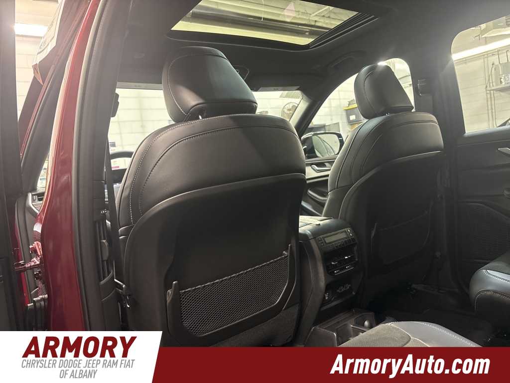 Thumbnail: 2025 Jeep Grand Cherokee L - 22