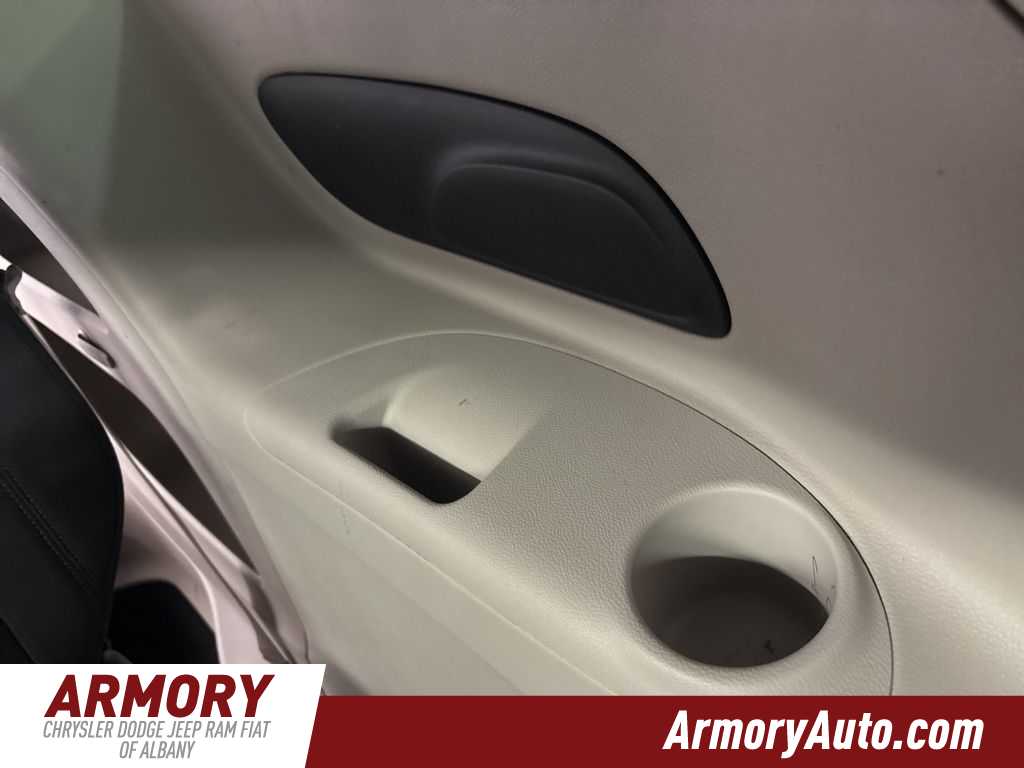 Thumbnail: 2017 Chrysler Pacifica - 26