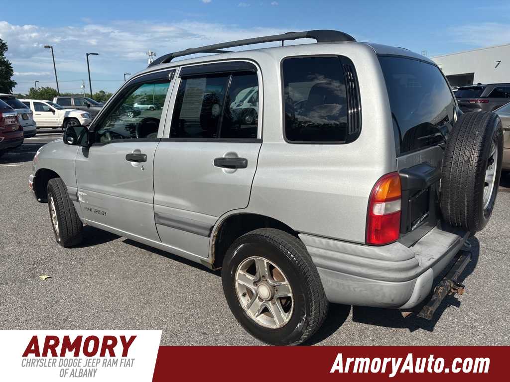 Thumbnail: 2003 Chevrolet Tracker - 6