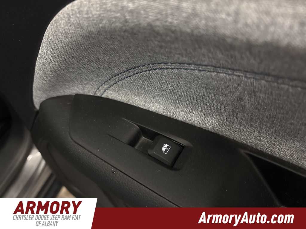 Thumbnail: 2022 Jeep Compass - 31