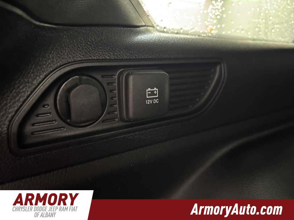 Thumbnail: 2025 Jeep Grand Cherokee - 28