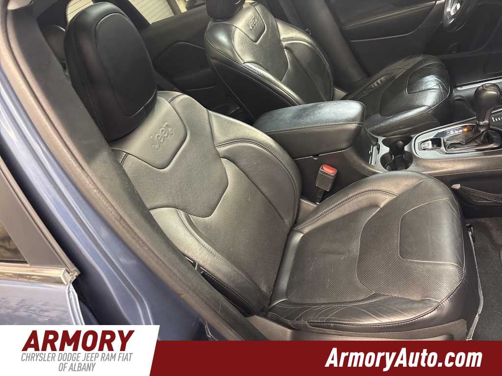 Thumbnail: 2019 Jeep Cherokee - 42