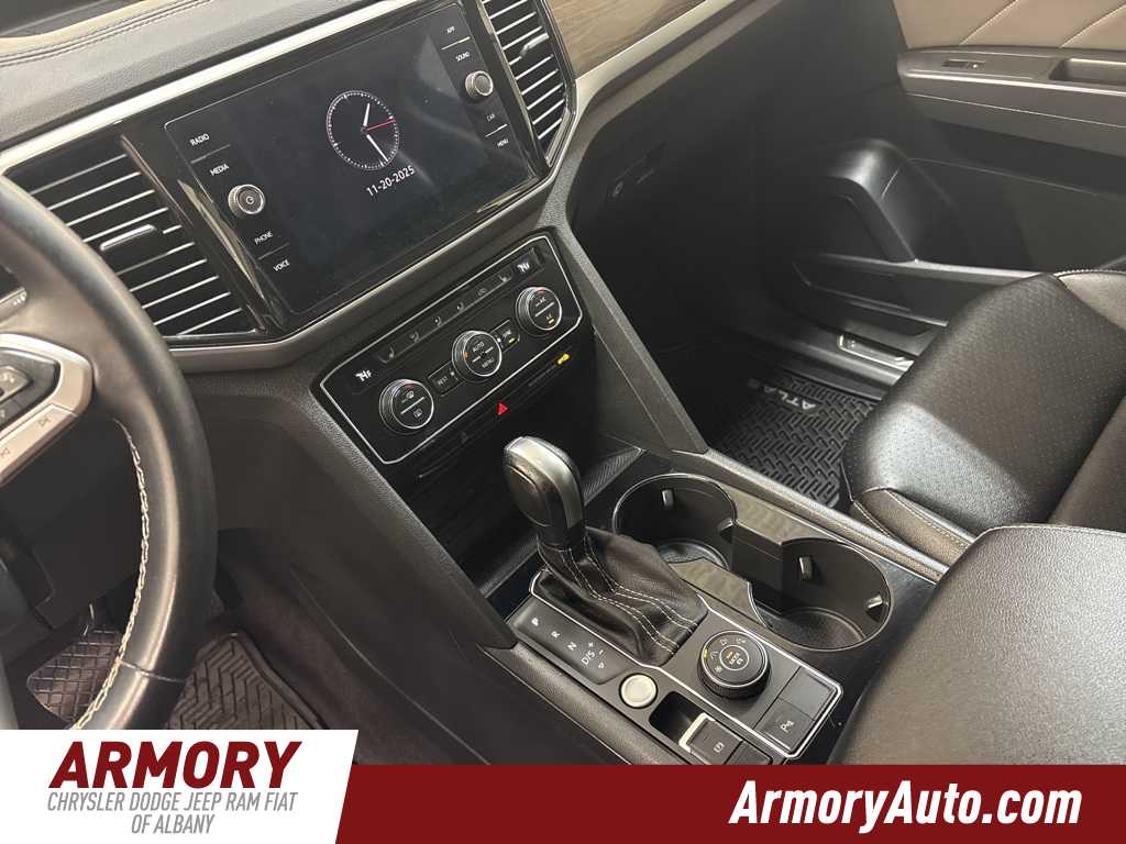 Thumbnail: 2022 Volkswagen Atlas - 15