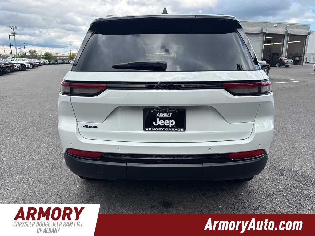 Thumbnail: 2025 Jeep Grand Cherokee - 5