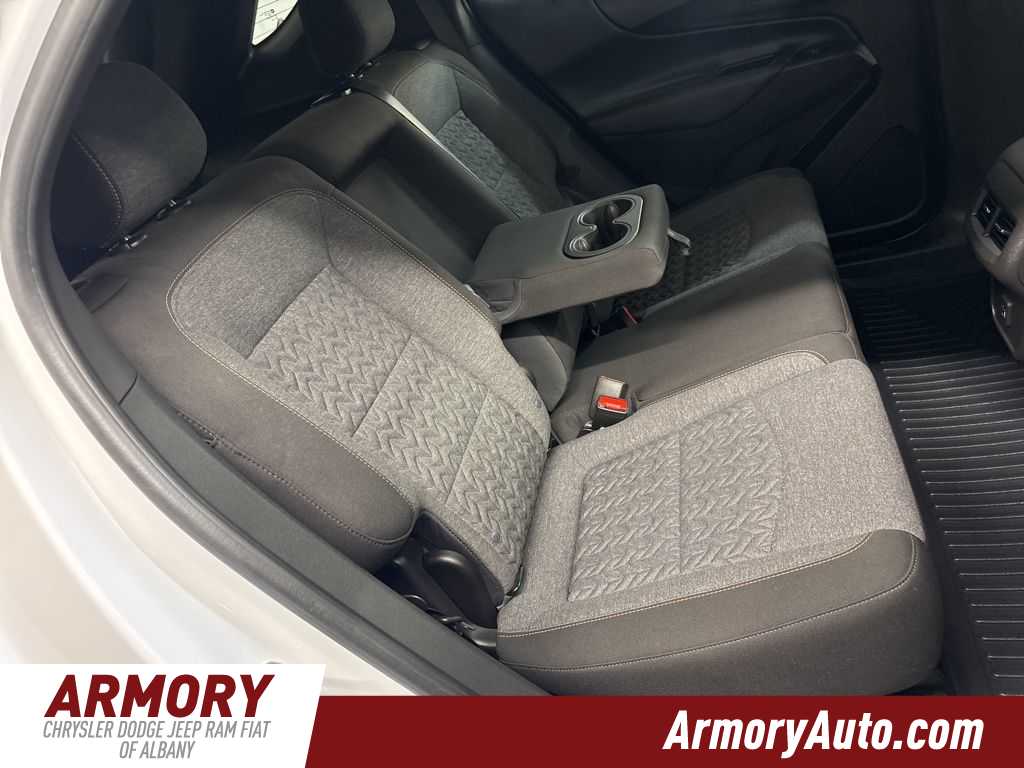 Thumbnail: 2022 Chevrolet Equinox - 35