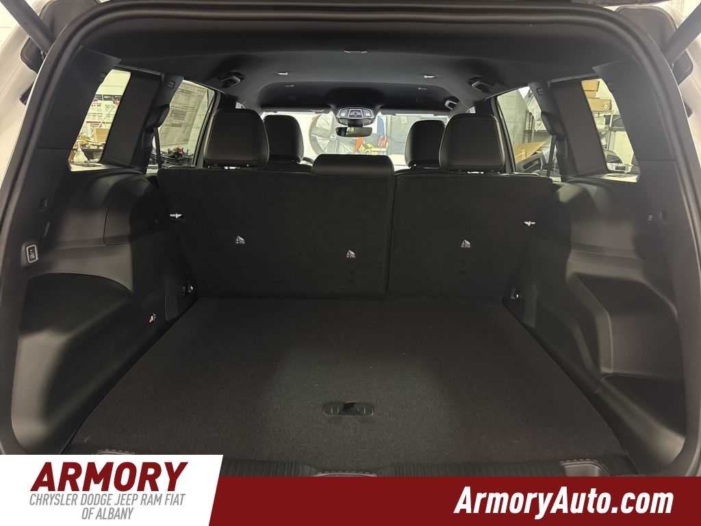 Thumbnail: 2026 Jeep Cherokee - 28