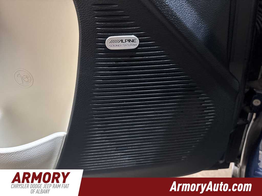 Thumbnail: 2015 Dodge Challenger - 9