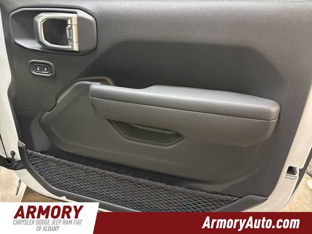 Thumbnail: 2026 Jeep Wrangler - 32