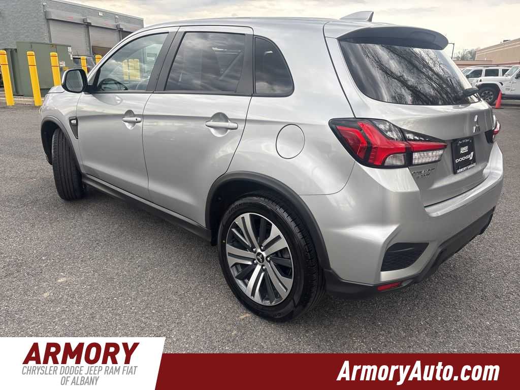 Thumbnail: 2024 Mitsubishi Outlander Sport - 6
