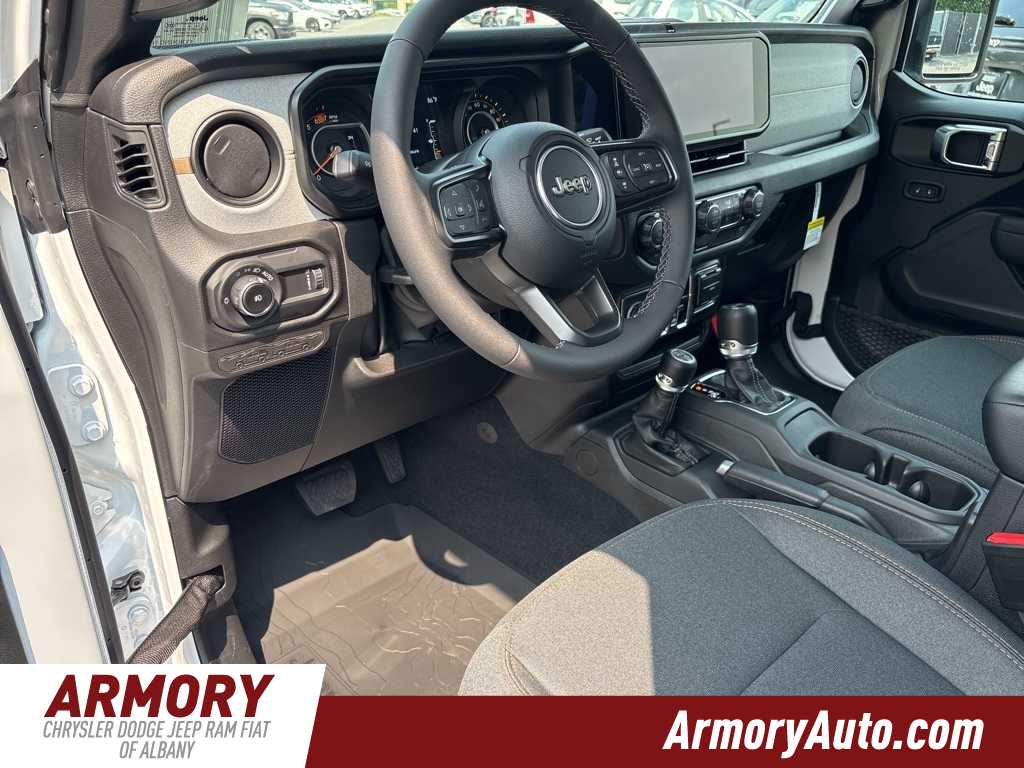 Thumbnail: 2025 Jeep Wrangler - 9