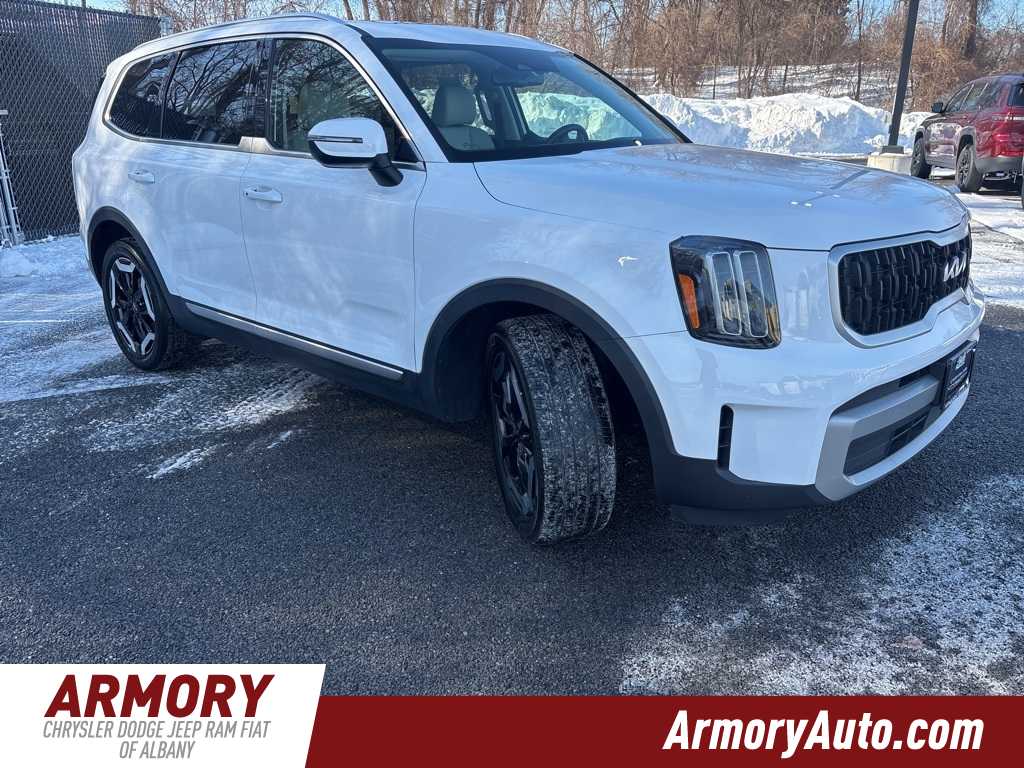 Thumbnail: 2023 Kia Telluride - 3