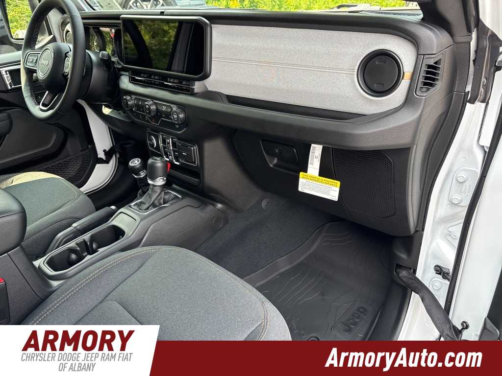 Thumbnail: 2025 Jeep Wrangler - 33