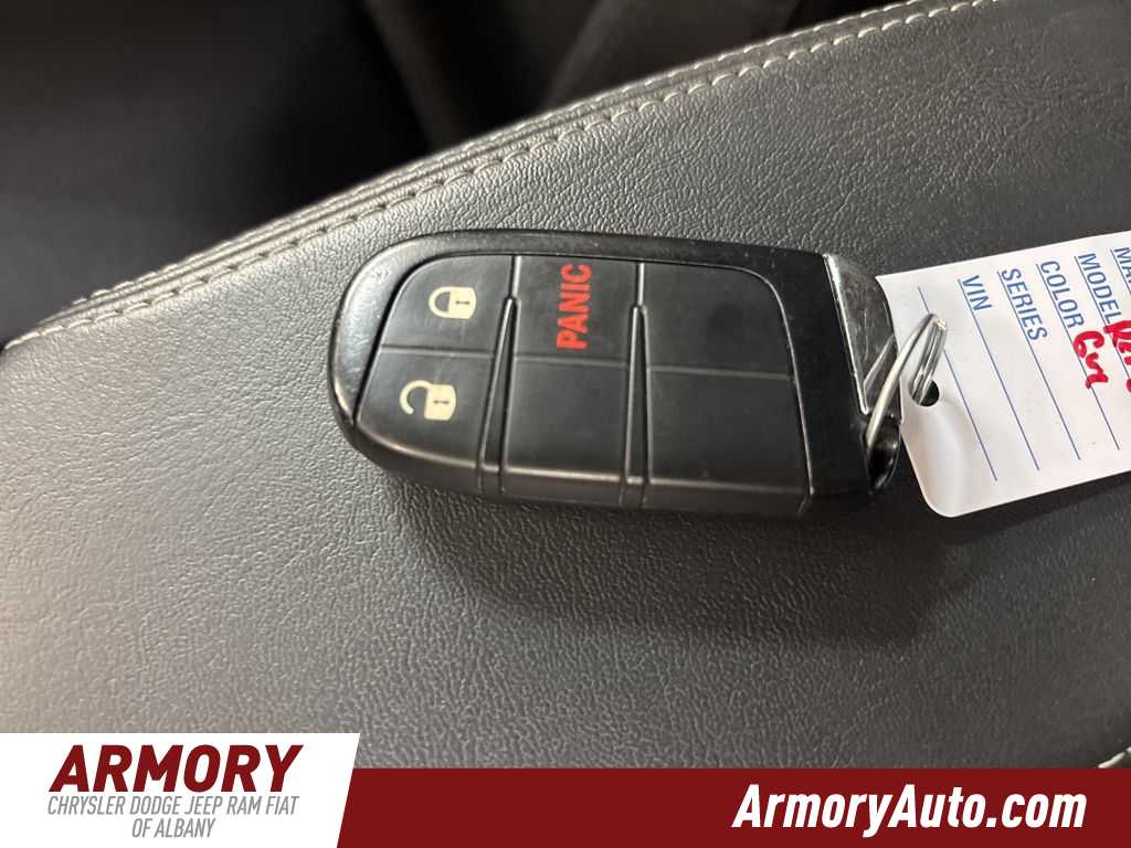 Thumbnail: 2023 Jeep Renegade - 21