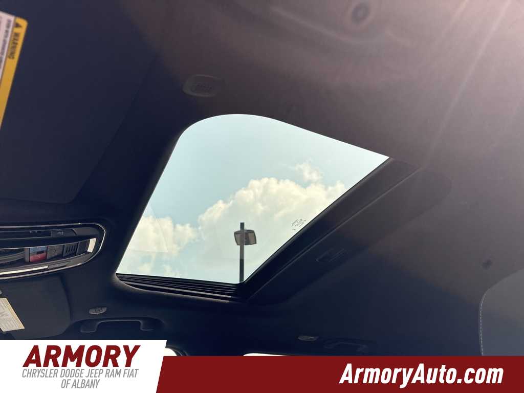 Thumbnail: 2025 Jeep Grand Cherokee - 21