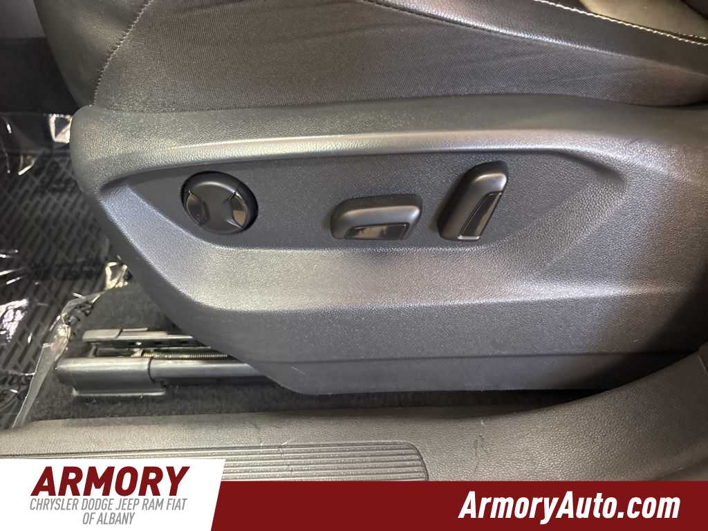 Thumbnail: 2018 Volkswagen Tiguan - 14