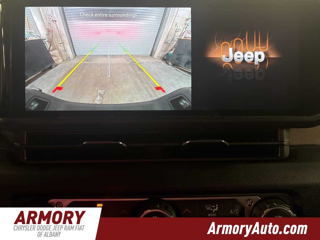 Thumbnail: 2026 Jeep Gladiator - 17