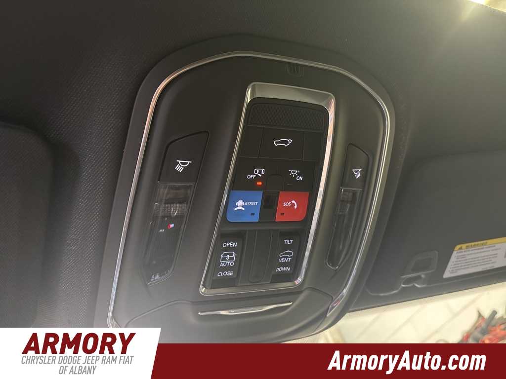 Thumbnail: 2025 Jeep Grand Cherokee - 23