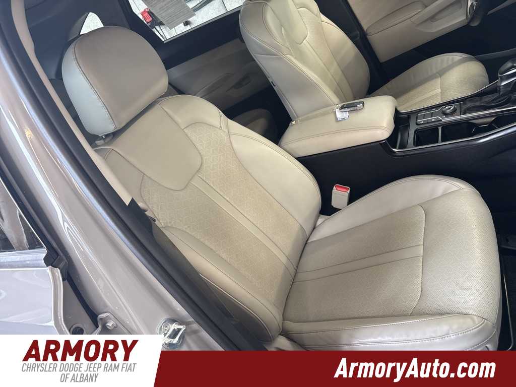 Thumbnail: 2022 Kia Sorento - 49