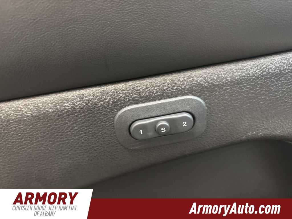 Thumbnail: 2021 Jeep Grand Cherokee - 9