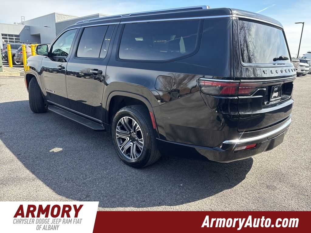 Thumbnail: 2024 Jeep Wagoneer - 6