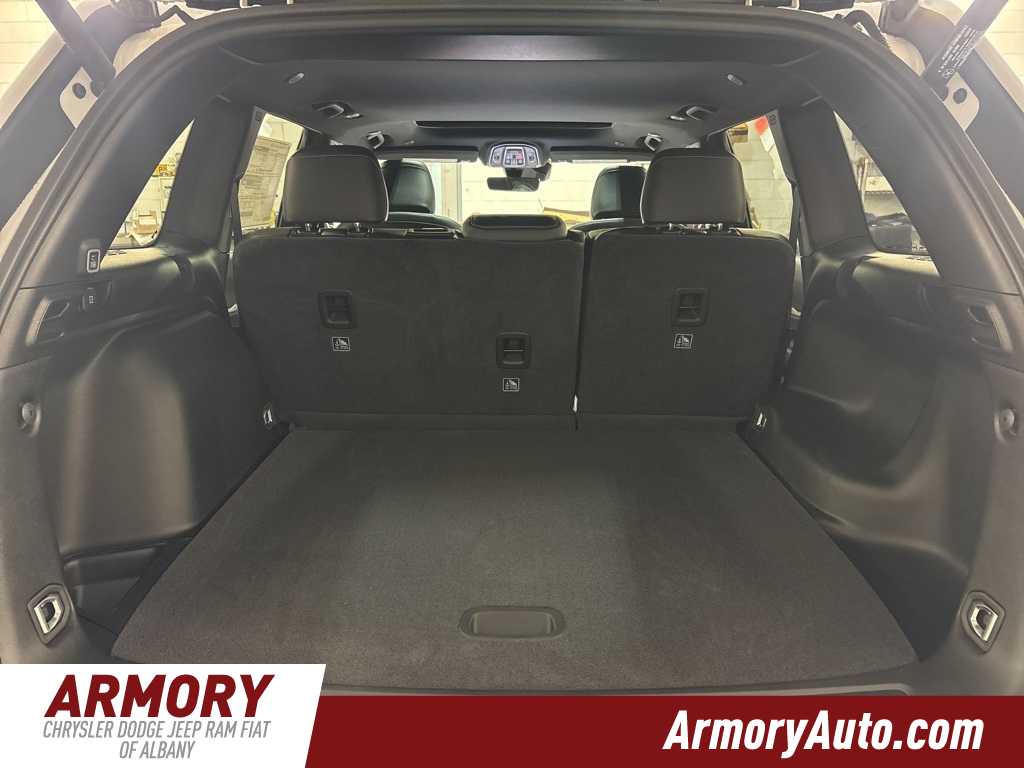 Thumbnail: 2026 Jeep Grand Cherokee - 30