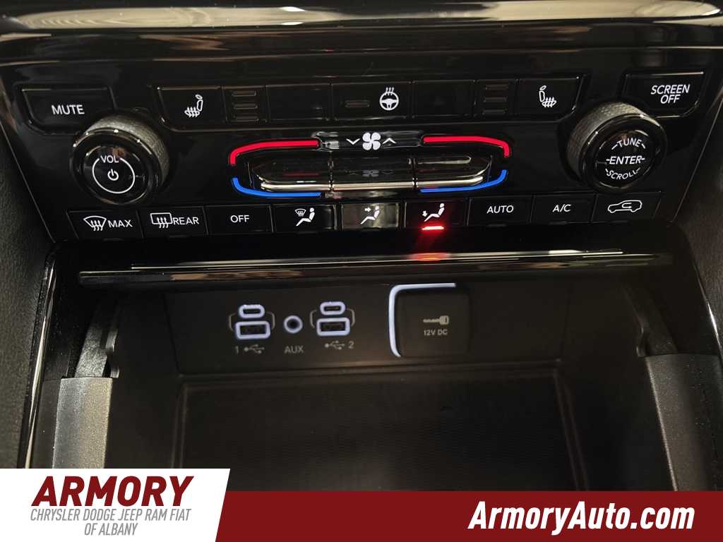 Thumbnail: 2023 Jeep Grand Cherokee L - 19