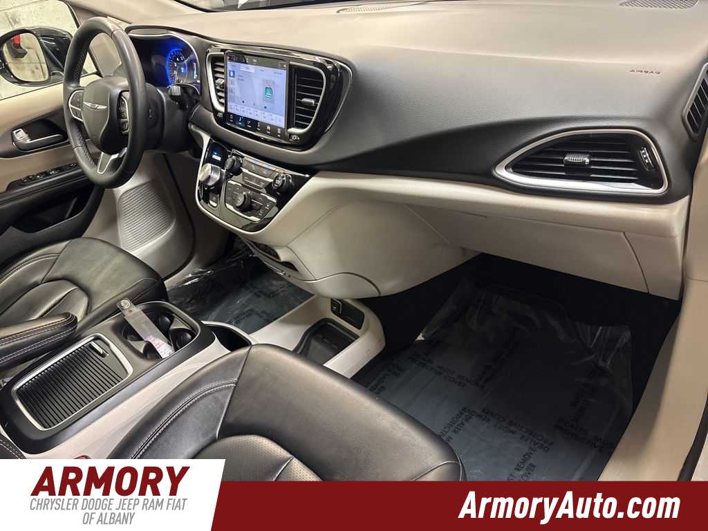 Thumbnail: 2024 Chrysler Pacifica - 42