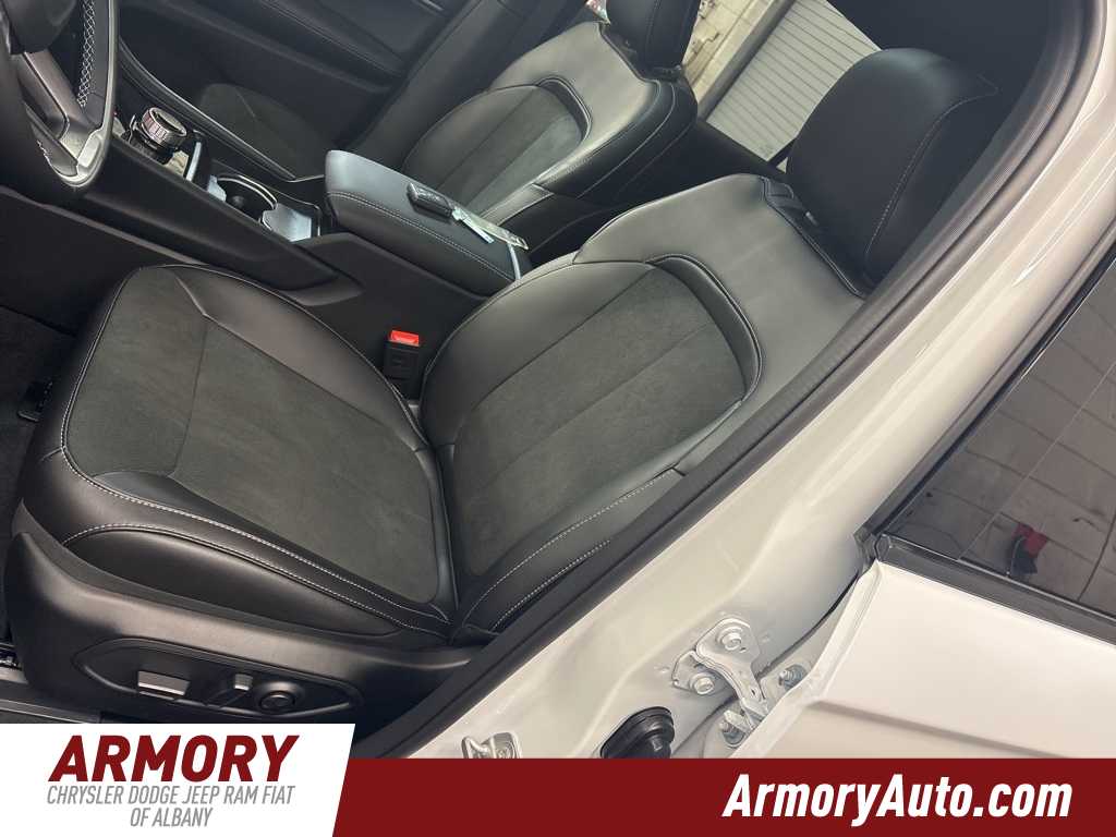 Thumbnail: 2025 Jeep Grand Cherokee L - 11