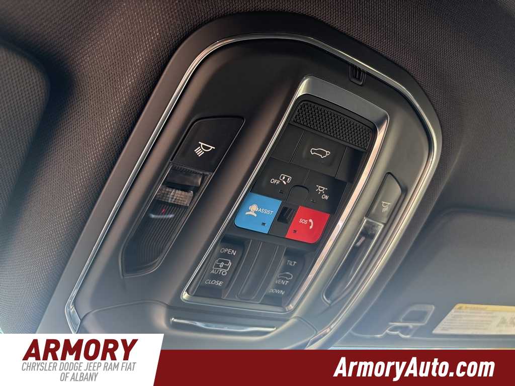 Thumbnail: 2025 Jeep Grand Cherokee L - 17