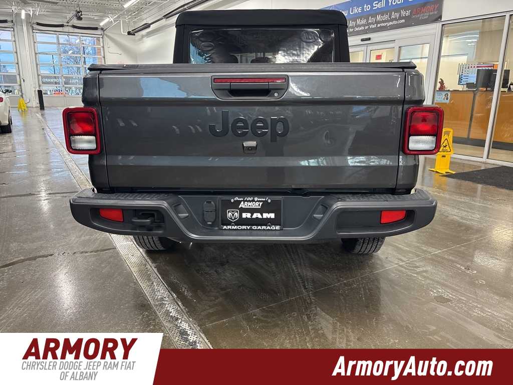 Thumbnail: 2023 Jeep Gladiator - 5
