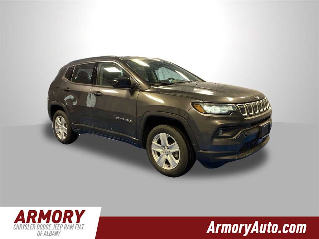 2022 Jeep Compass Latitude -
                Albany, NY