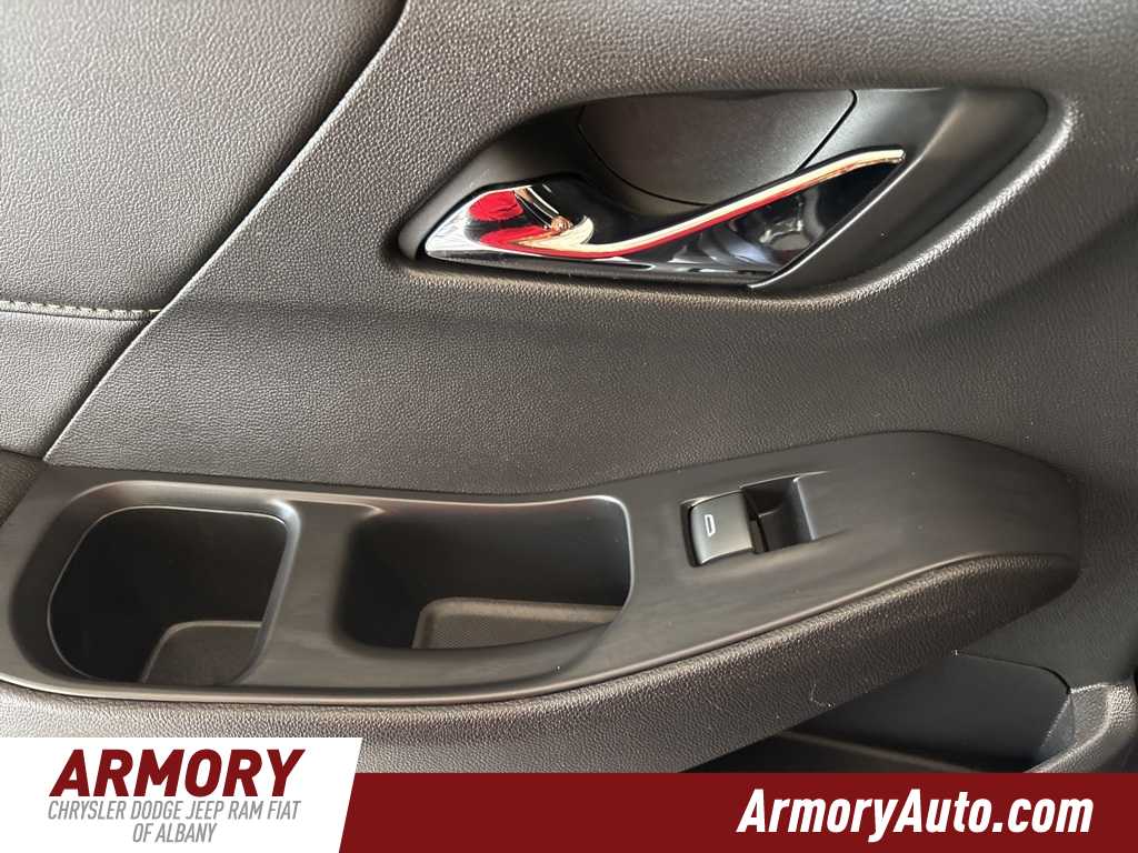 Thumbnail: 2022 Chevrolet Traverse - 27