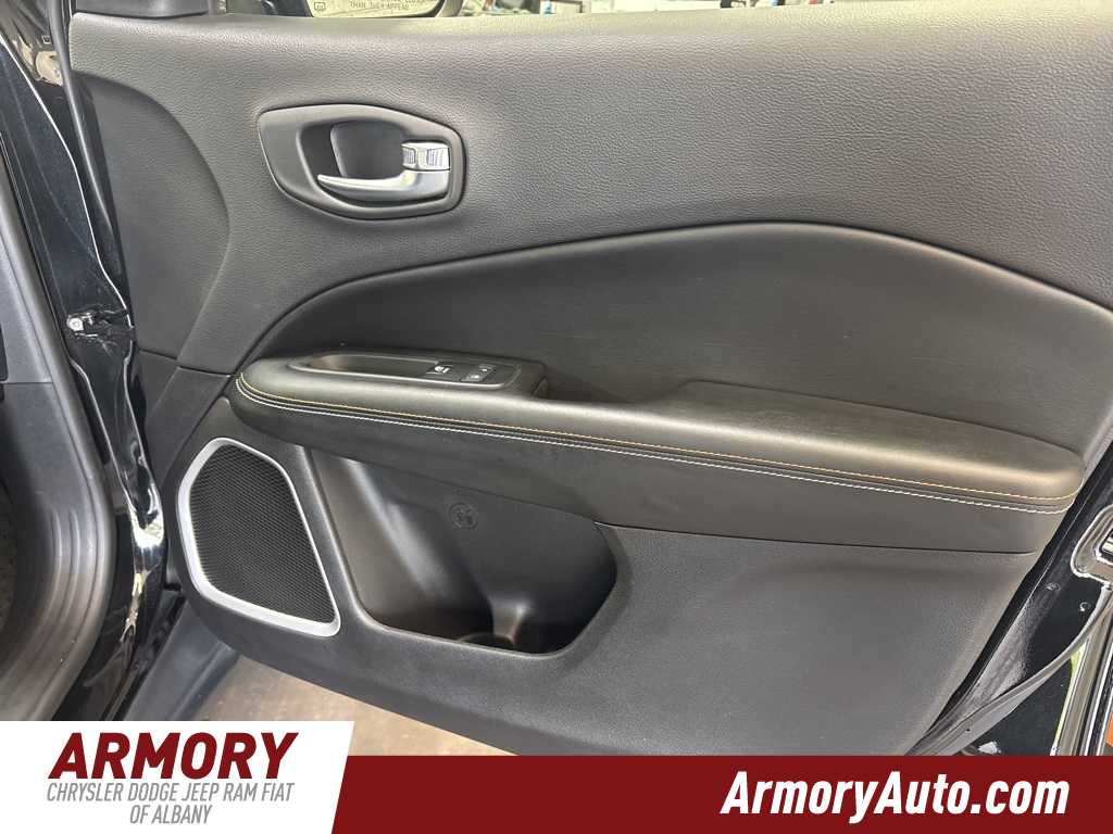 Thumbnail: 2018 Jeep Compass - 39