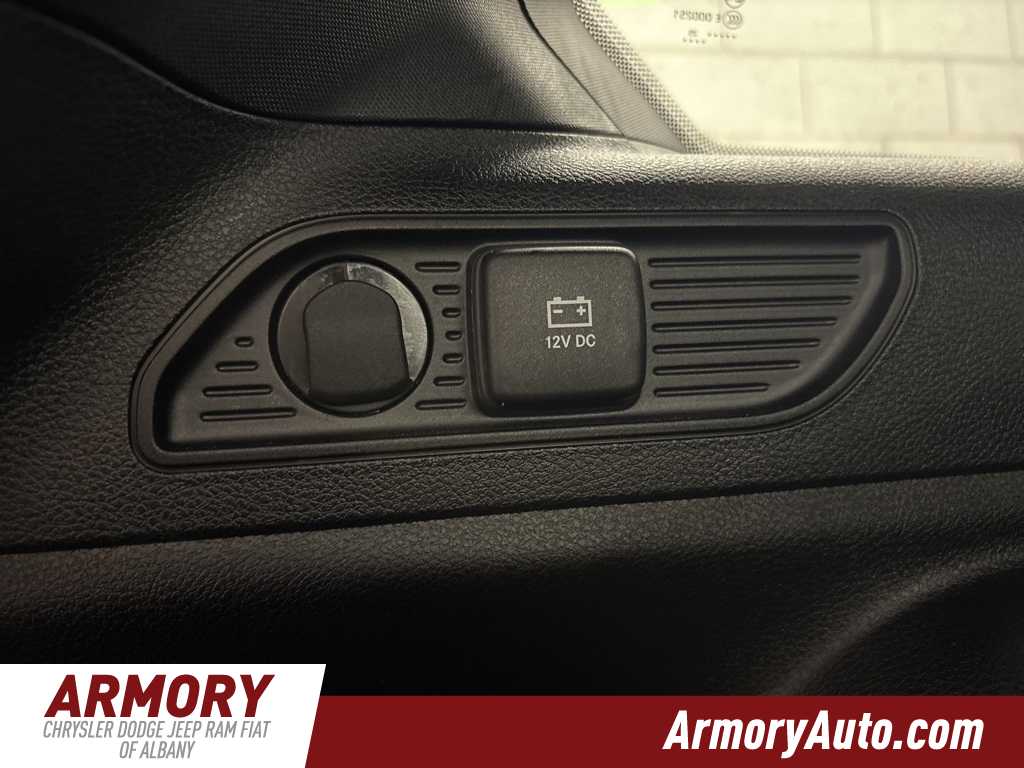 Thumbnail: 2025 Jeep Grand Cherokee - 30