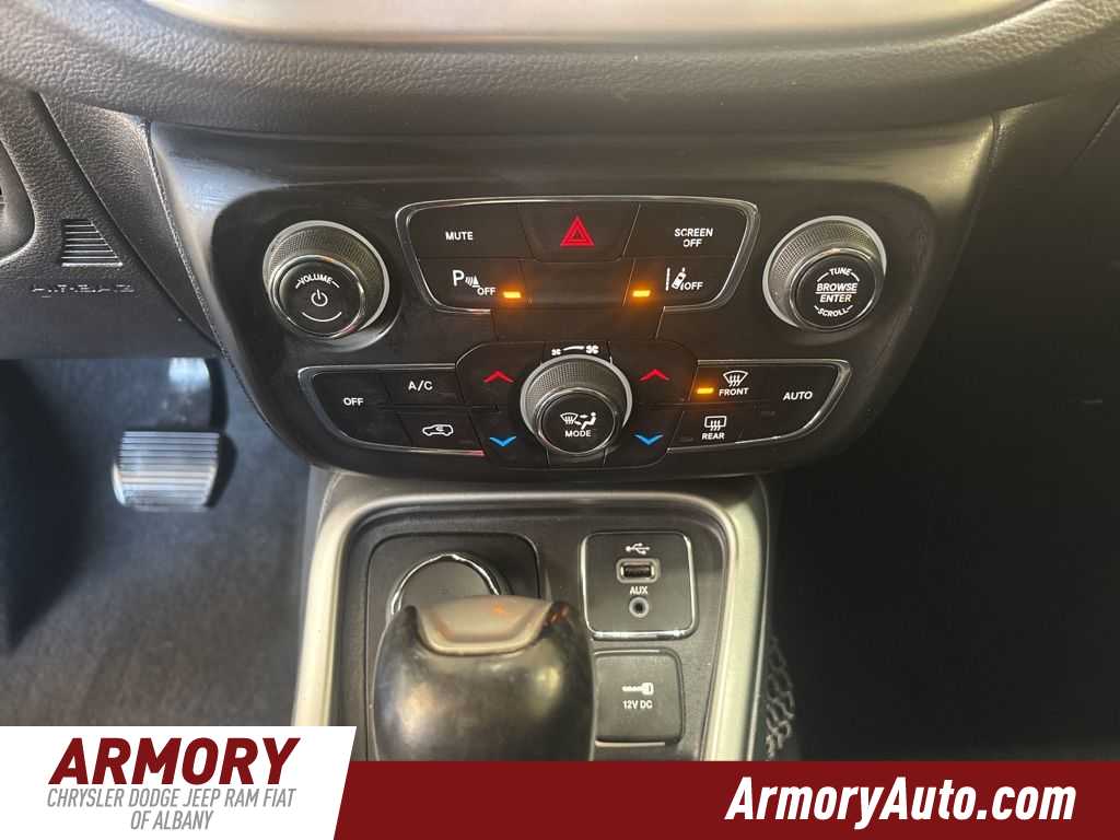 Thumbnail: 2018 Jeep Compass - 17