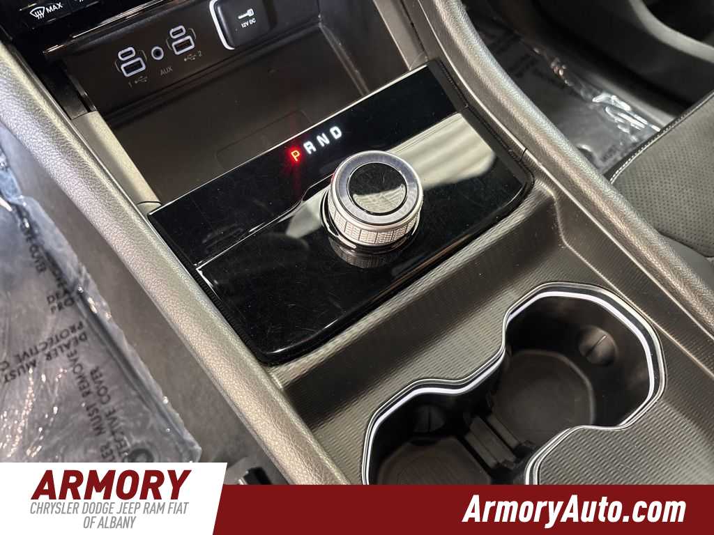 Thumbnail: 2023 Jeep Grand Cherokee - 19