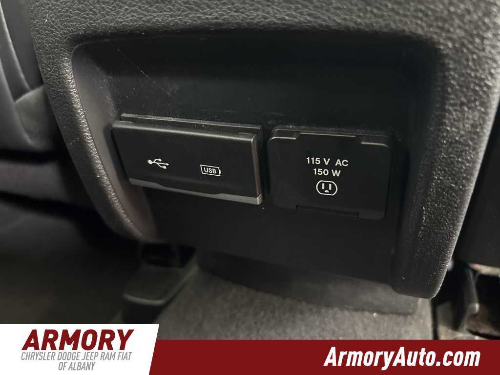 Thumbnail: 2019 Jeep Cherokee - 36