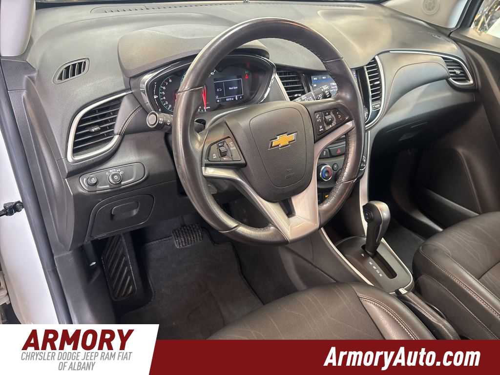 Thumbnail: 2020 Chevrolet Trax - 9