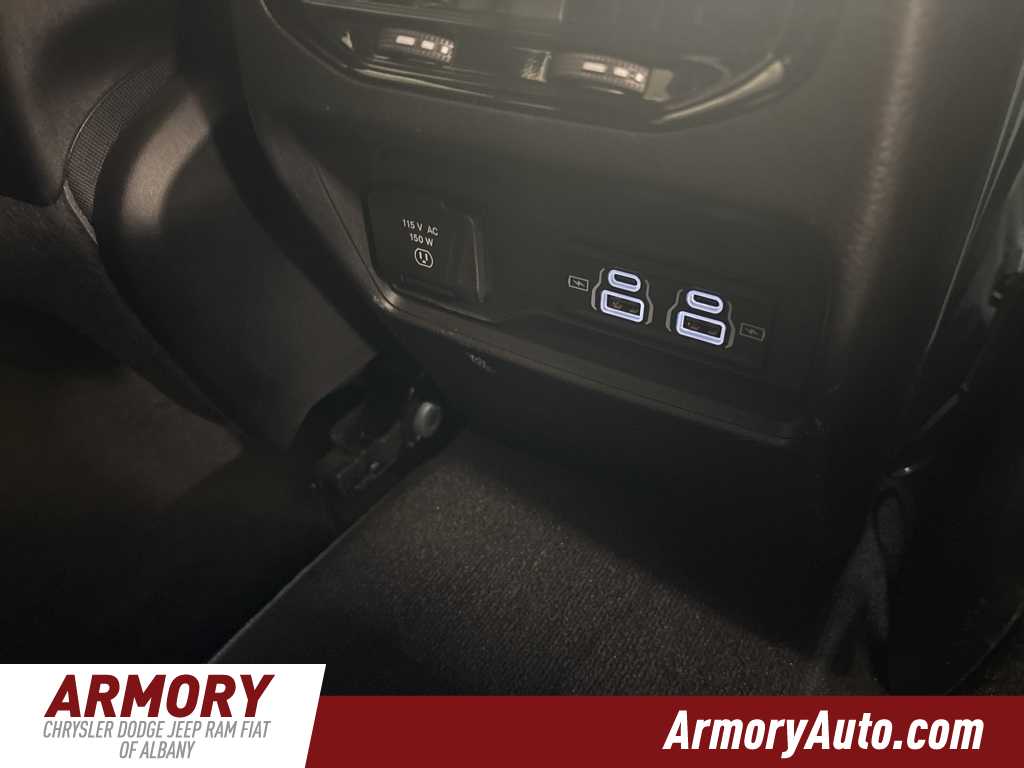 Thumbnail: 2025 Jeep Grand Cherokee - 35