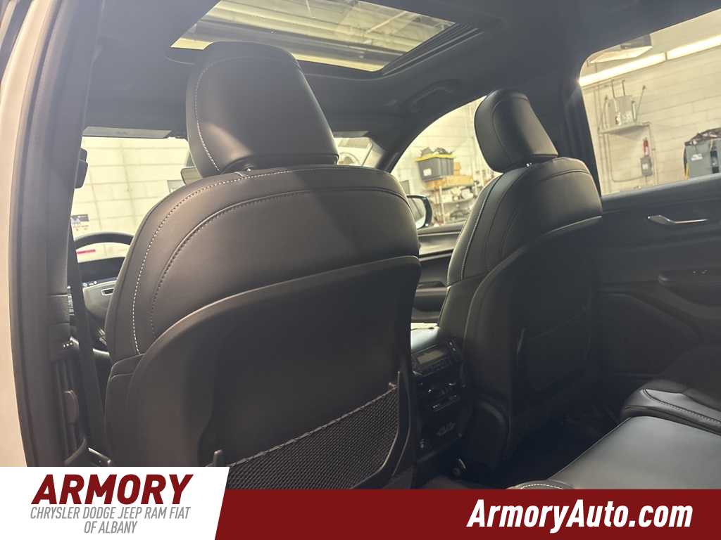 Thumbnail: 2025 Jeep Grand Cherokee L - 21