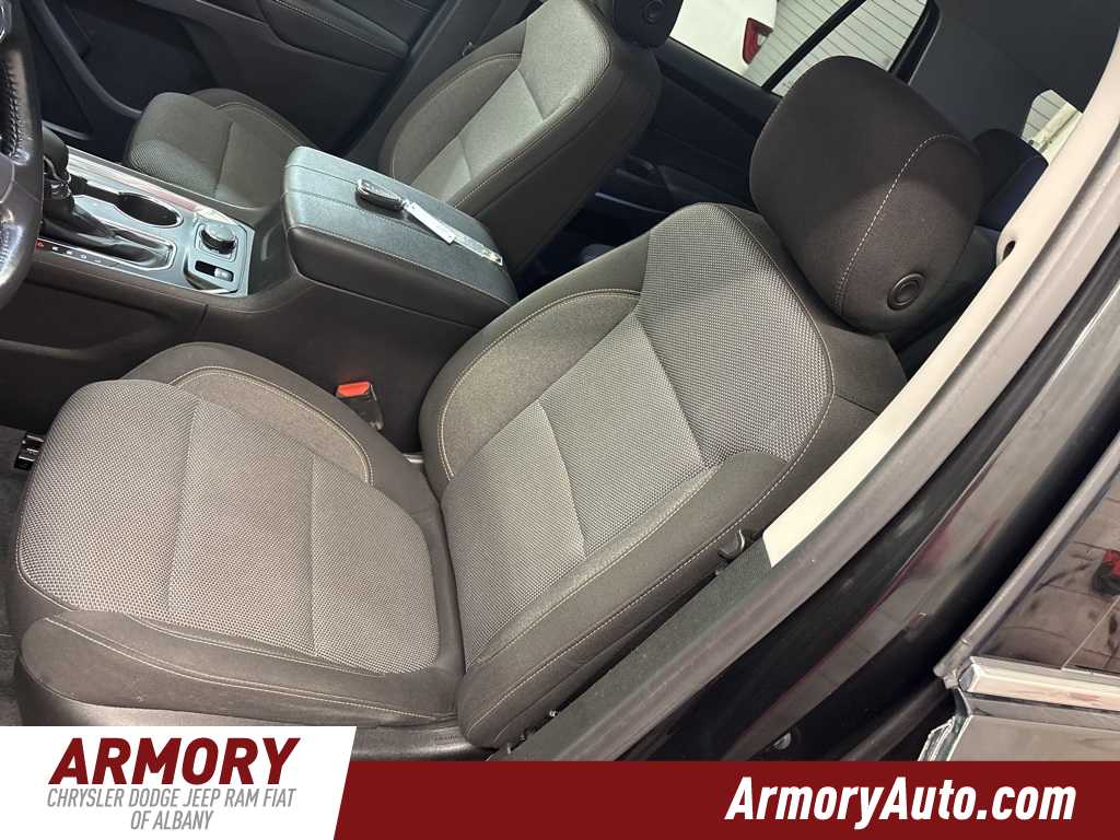 Thumbnail: 2021 Chevrolet Traverse - 11