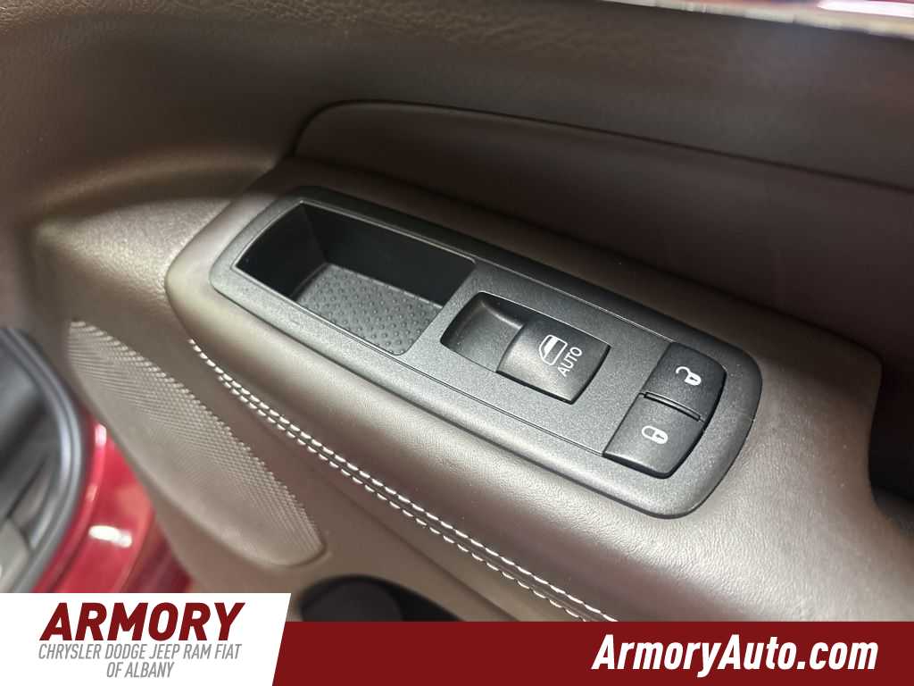 Thumbnail: 2018 Jeep Grand Cherokee - 37