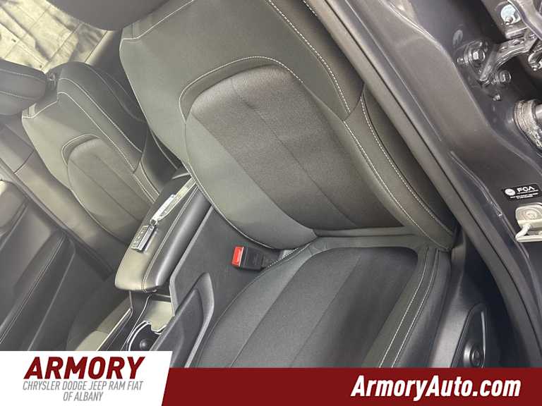 Thumbnail: 2025 Jeep Grand Cherokee - 12