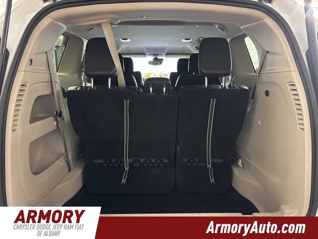 Thumbnail: 2023 Chrysler Pacifica - 31