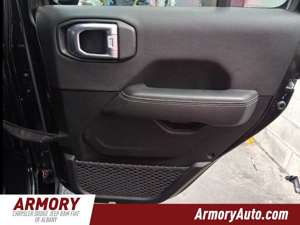 Thumbnail: 2022 Jeep Wrangler - 30