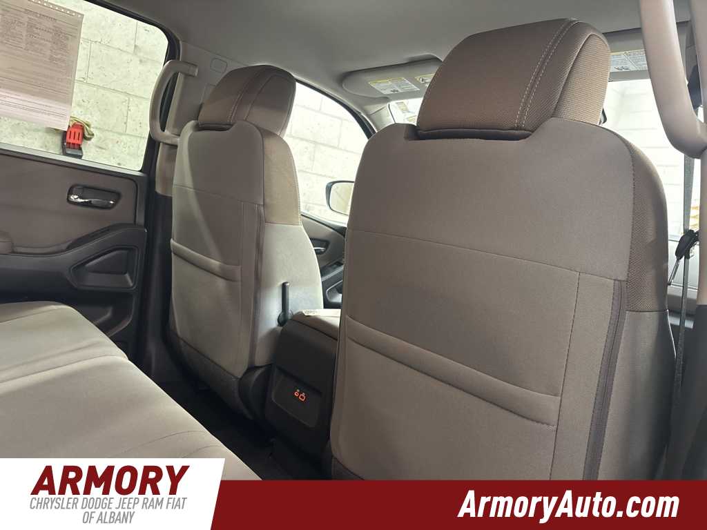 Thumbnail: 2022 Nissan Frontier - 29