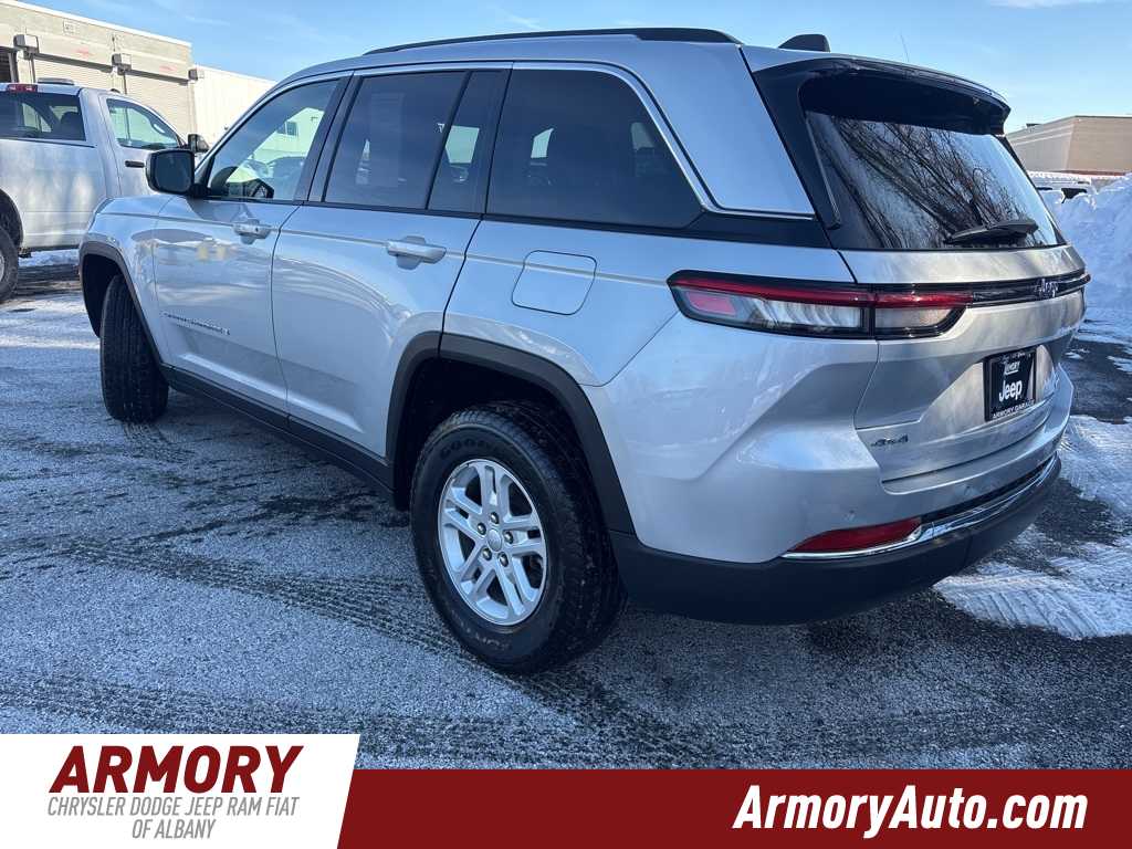 Thumbnail: 2023 Jeep Grand Cherokee - 6