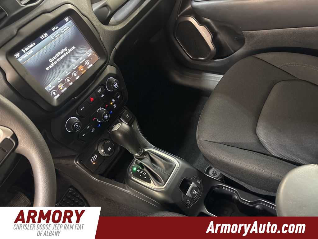 Thumbnail: 2023 Jeep Renegade - 15